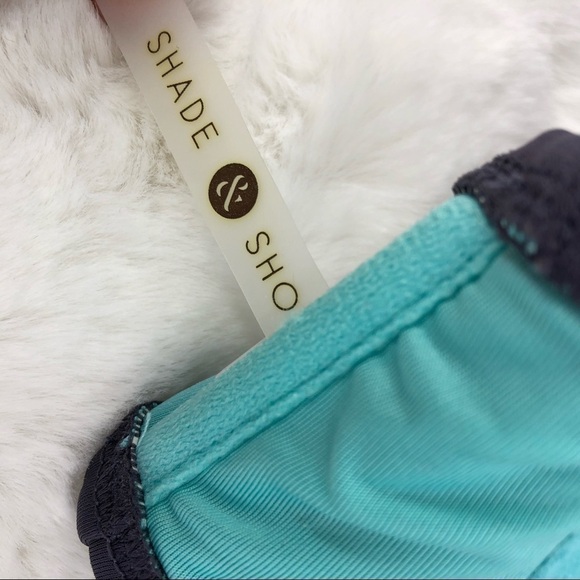 Shade & Shore Women's 34D Gray and Turquoise Top - Picture 8 of 16